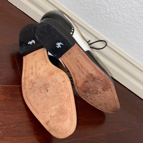Vintage 1990s Kenneth Cole Women's Spectator Black & White Shoes - Picture 5 of 7